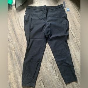 Black skinny leg pants